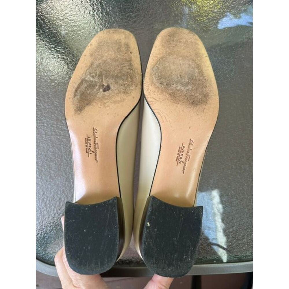 Salvatore Ferragamo Boutique Vintage Cap Toe Bow Pumps Size 8.5 AA Narrow EUC - Picture 4 of 5